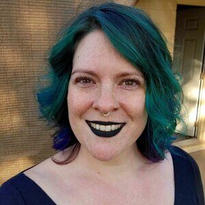 Meet your Posher, Janessa